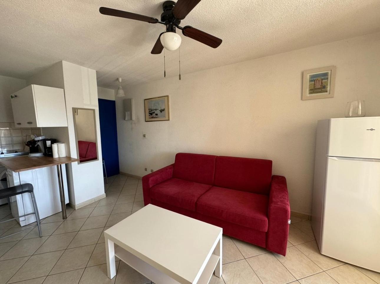Charmant Appartement A Quelques Metres De La Plage ラ・ロンド・レ・モール エクステリア 写真